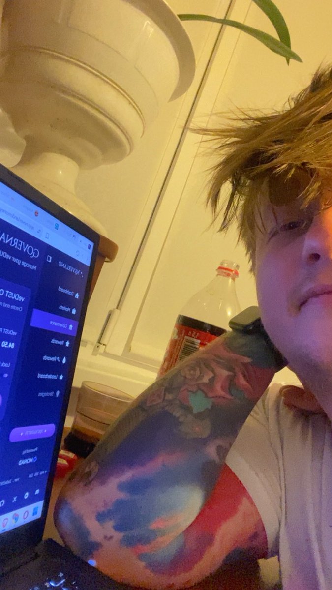 Alex ⨀ tweet media