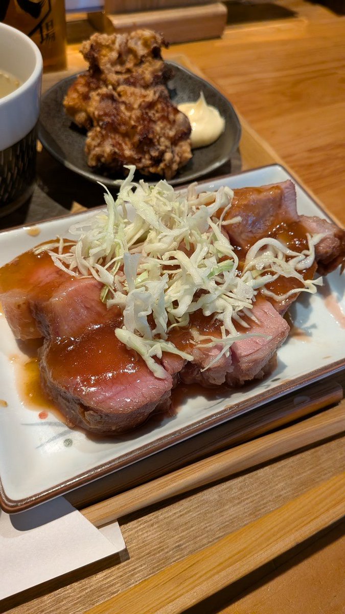 uryo1112's tweet photo. 東京の新宿に遊びに行きたいんですが、ここ行っとけってお店

最優秀賞

絶品の豚生姜ランチで有名な「新宿六」。分厚くてぷりっぷりでジューシーな厚切りの激うま豚生姜が楽しめる。 https://t.co/huAvKtrlaw