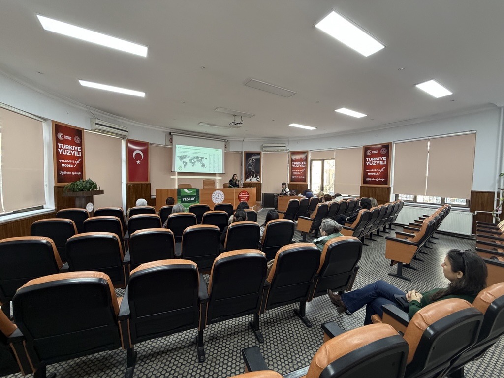 Yeşilay Kırklareli Şubesi olarak İlimiz Merkez İlçede bulunan ortaöğretim kurumları Yeşilay Kulübü Başkanları ve Danışman Öğretmenleri ile toplantı gerçekleştirildi.
<a href="/AslKarakahya/">Aslı Karakahya 🟢🇹🇷</a>