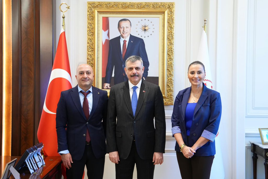 Hande Fırat tweet media