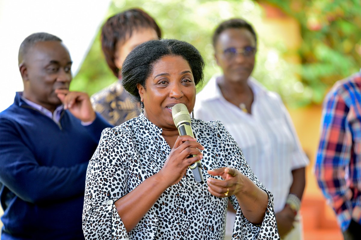 LeoAfricaInst's tweet image. Mariam Luyombo is leading the renewal of @ALIEastAfrica, &amp;amp; we are proud to associate 👏🌟 

Her mission is clear — Fellows' active contribution, &amp;amp; extending the richness of the #ALI #Aspen culture to more people 🌍💡

It ripples outward 🌊✨

#LéOAfricaInstitute #ALIEA