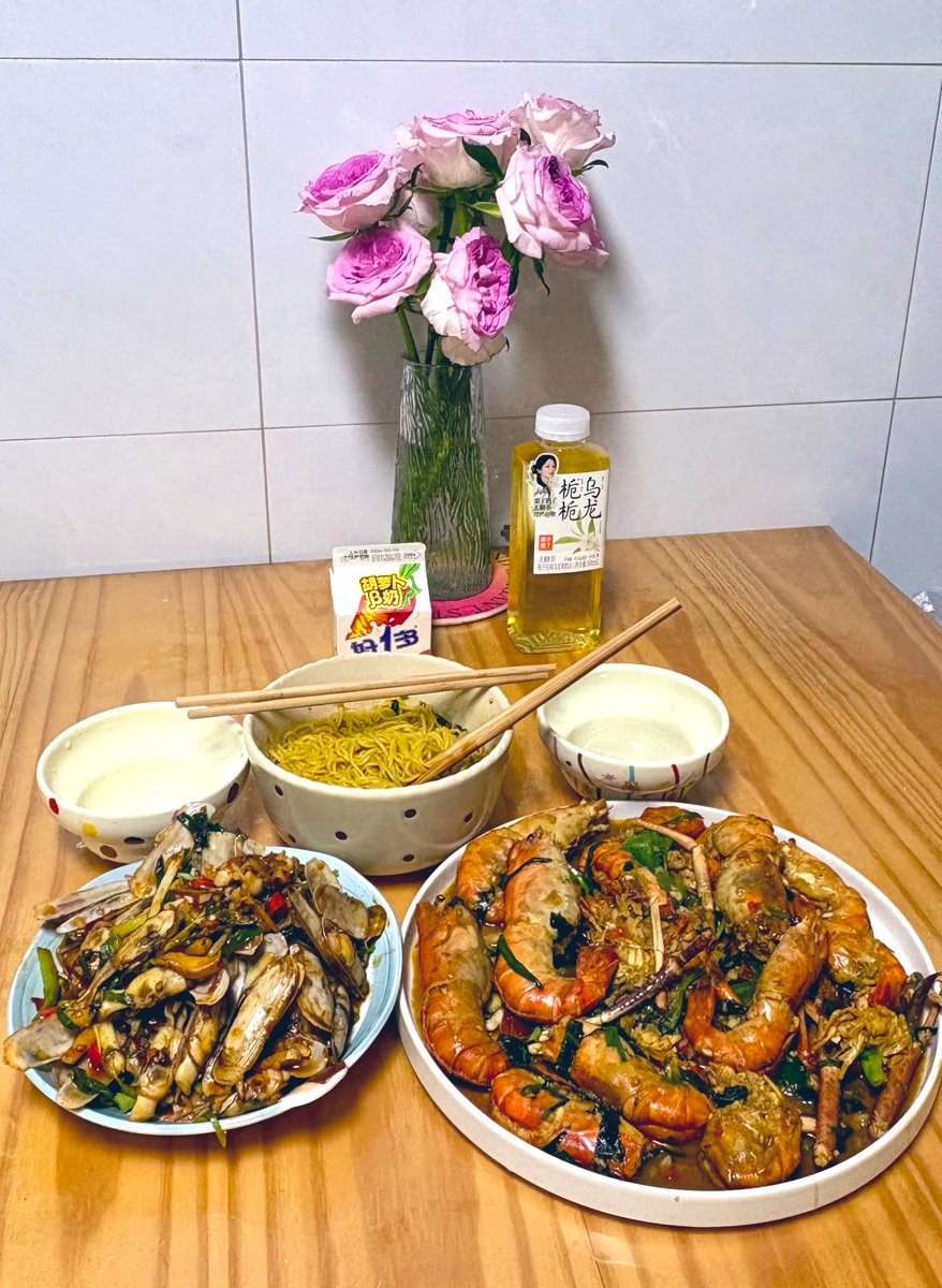 鈴 ヾ(・ω・*)ノ tweet media