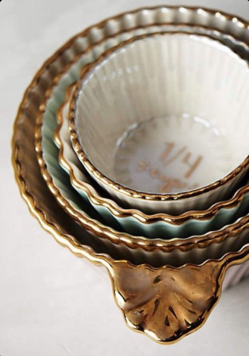 𝕏 home:  for the kitchen measuring cups ⚜️