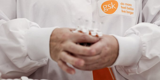 Christopher Evans tweet media