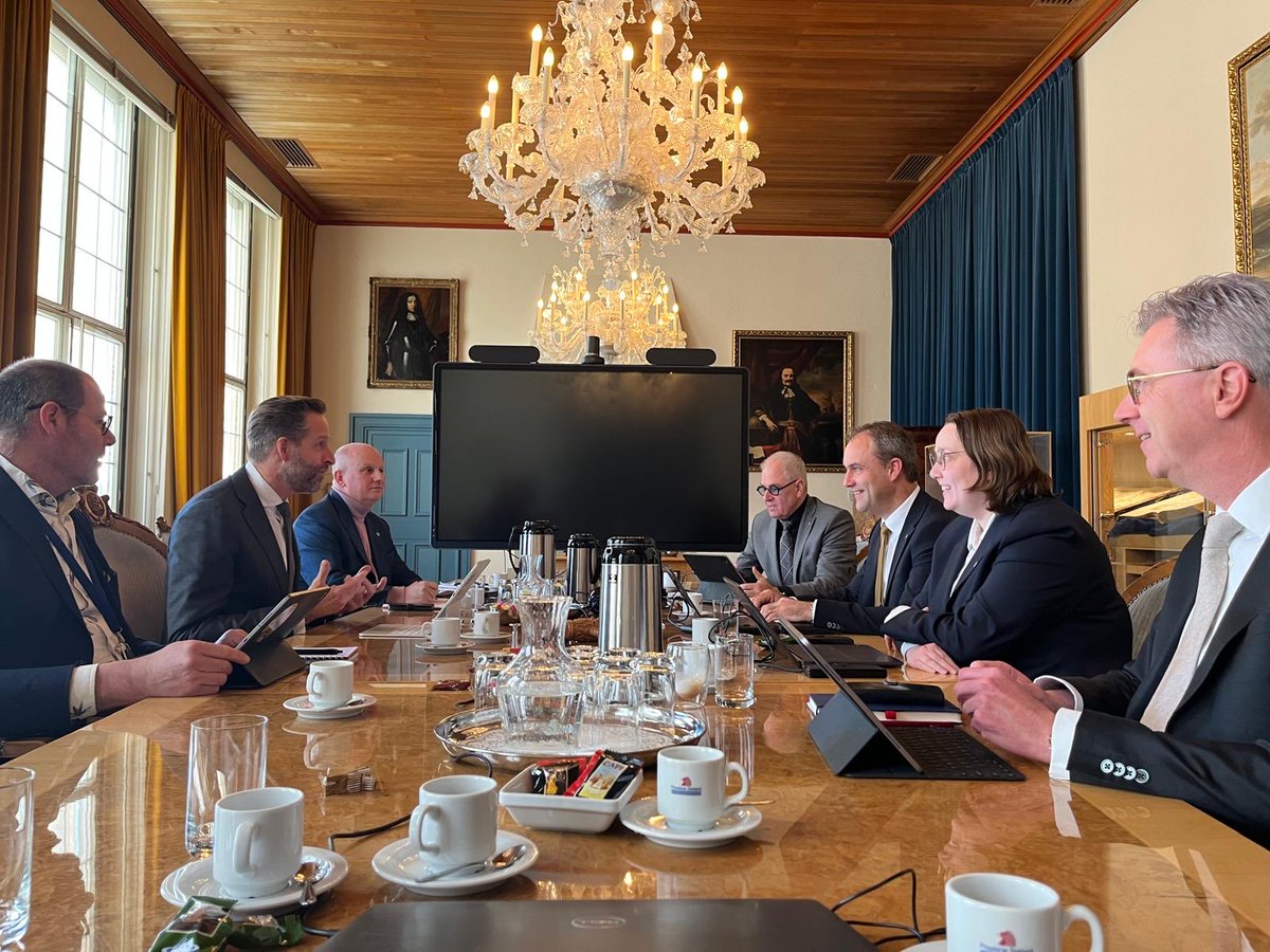 Hugo de Jonge tweet media