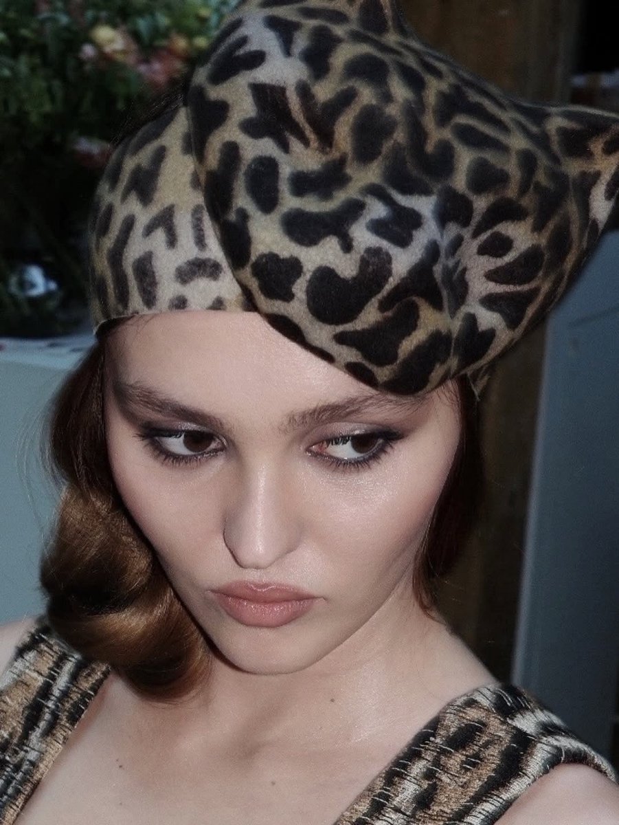 Lily-Rose Depp Updates tweet media