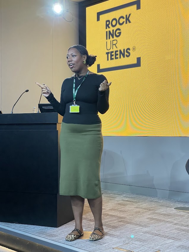 RockingUrTeens tweet media