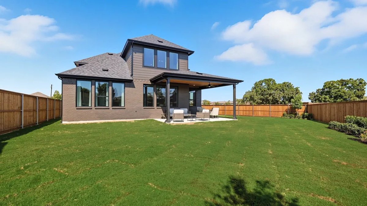 Tai Buster tweet media