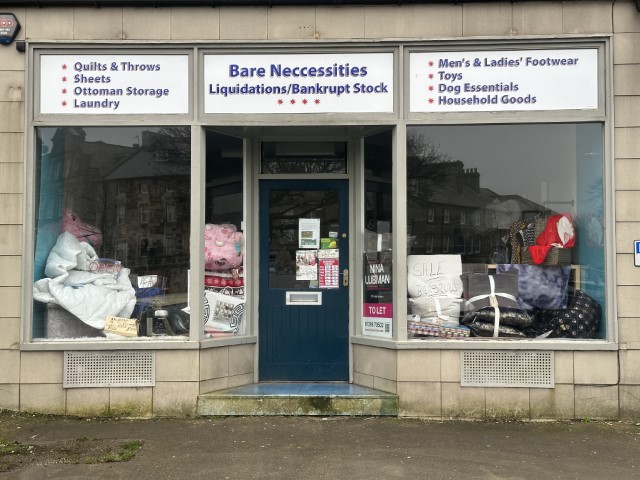 #BUXTON MARKET PLACE! Retail unit w/cellar to let. Rr store rm/office &amp; WC.  Nxt Morrisons Daily &amp; opposite Sainsburys Local. Good footfall. Bus stops, pay for &amp; free parking nearby. E: D (88). Ref: BXCL501 #highpeak #businesspremises #shopstolet ninalubman.com