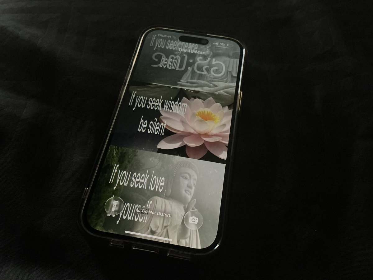 และใครที่ขอให้ทำวอลเปเปอโทรสับ ยู เรายังใช้รุปแปะๆแบบนิอยุ่เลยน่ะ