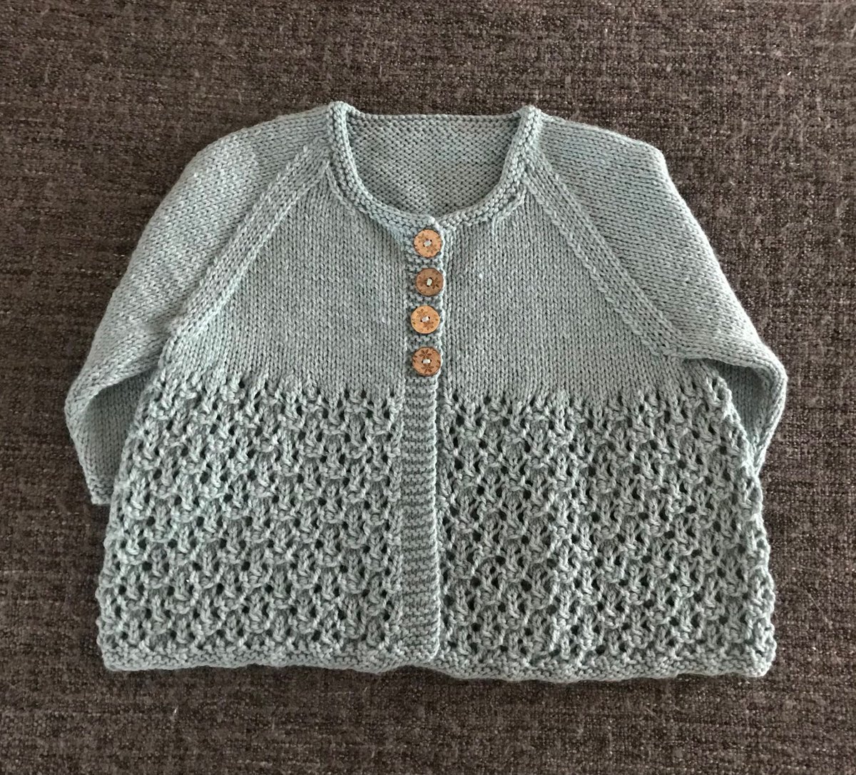 HandKnics's tweet photo. I love this design and colour combination. This lace cardigan will fit 18-24 month old and is available now for immediate shipping.
https://t.co/xRy2MVMhYR
#mhhsbd #craftbizpart #UKMakers https://t.co/2pWIj7oWHn