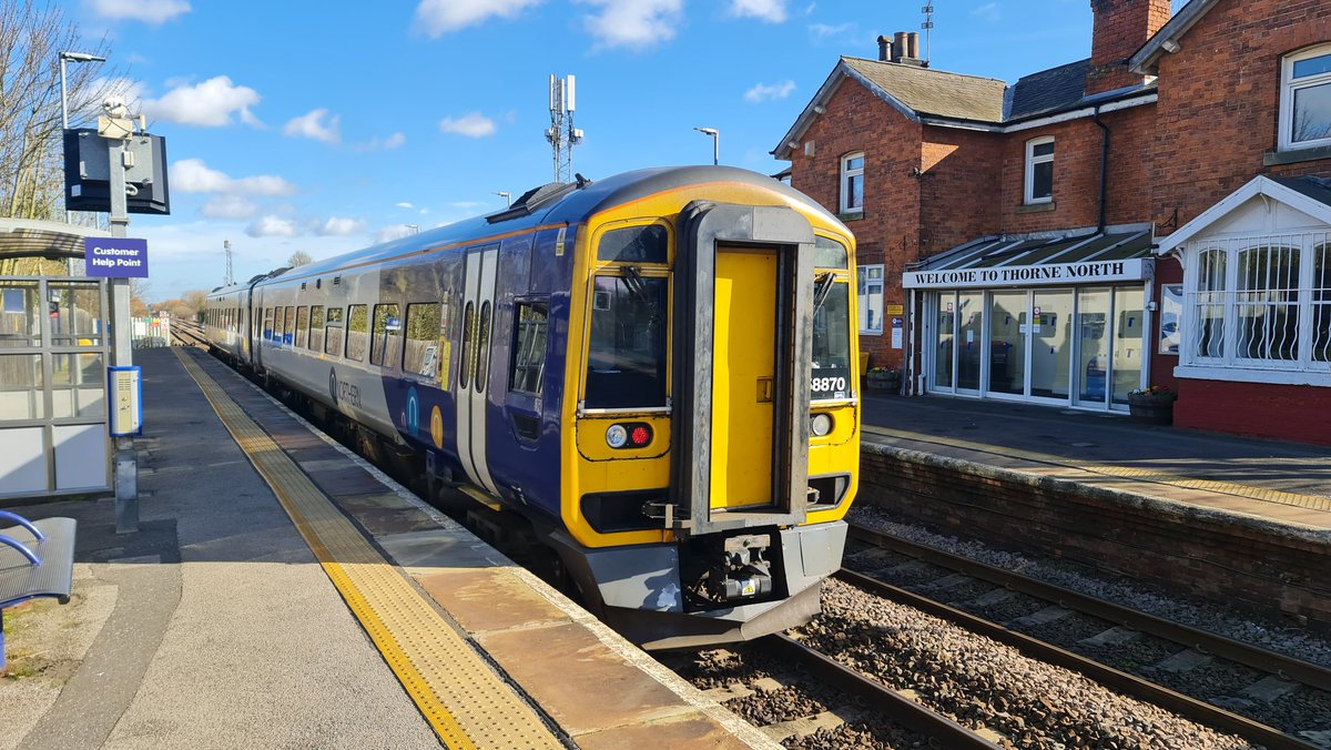 Shaun__92's tweet photo. Northern Trains 158870 working 2C57 1009 Doncaster to Hull #northerntrains #northern #class158 #dmu #sprinter #expresssprinter #brel #brelderby #doncaster #thornenorth #goole #hull #viagoole #tuesday #10th #march #2026 @northernassist https://t.co/OF3GanSMlr
