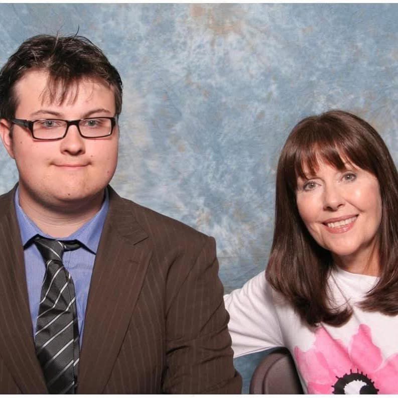 Doctor Who Positivity (Tom #IStandWithDavidTennant tweet media