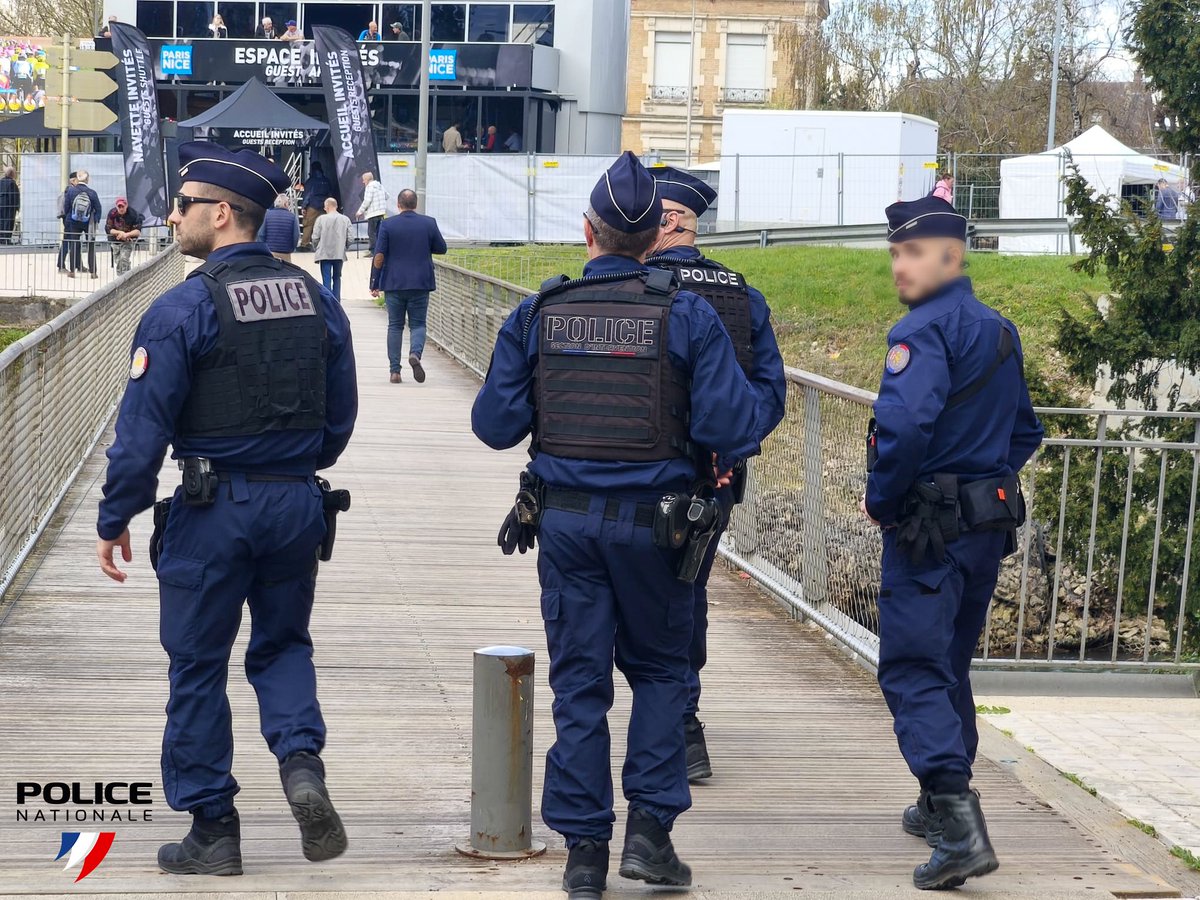 Police Nationale 45 tweet media