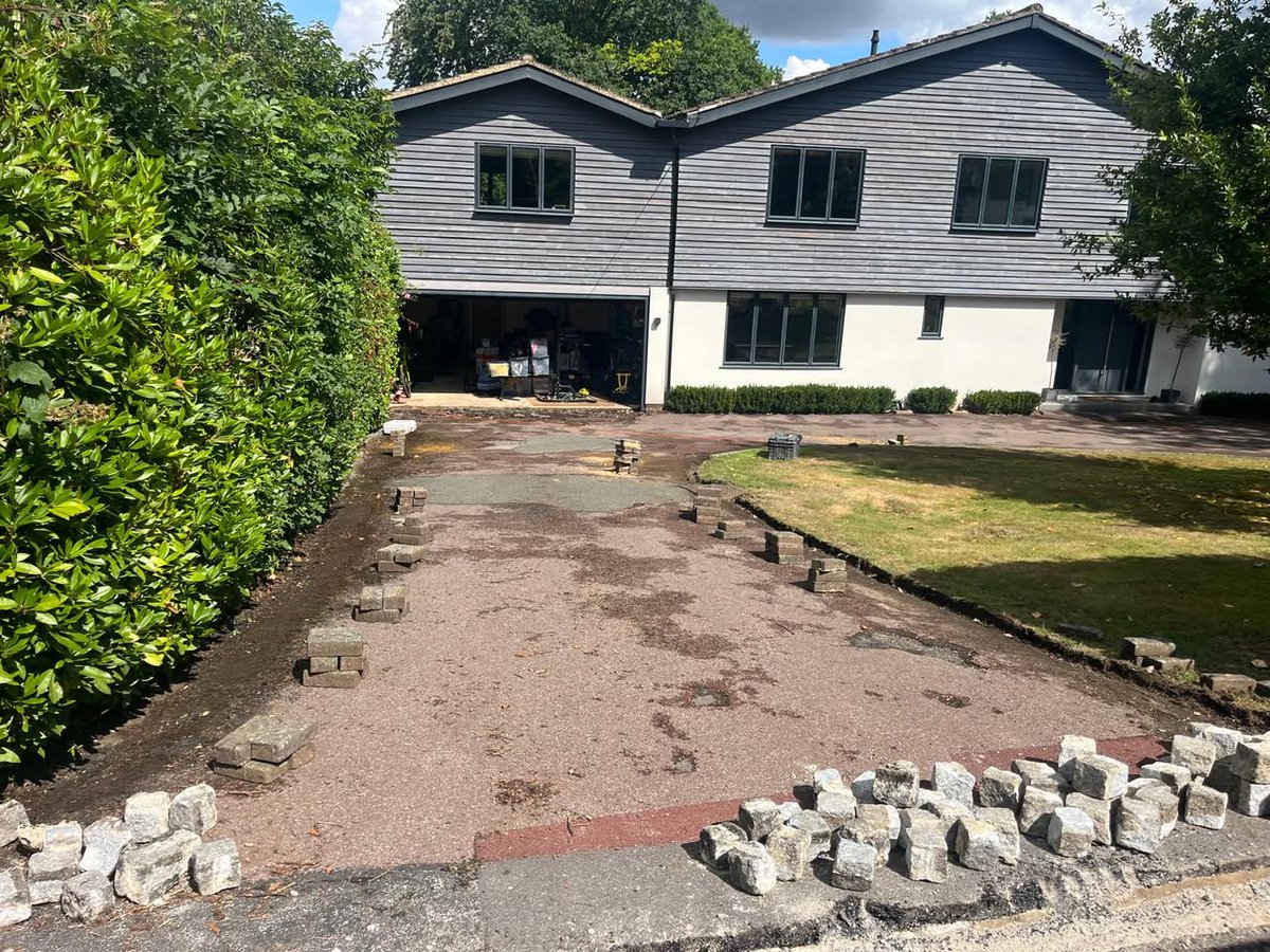 Crown Paving tweet media