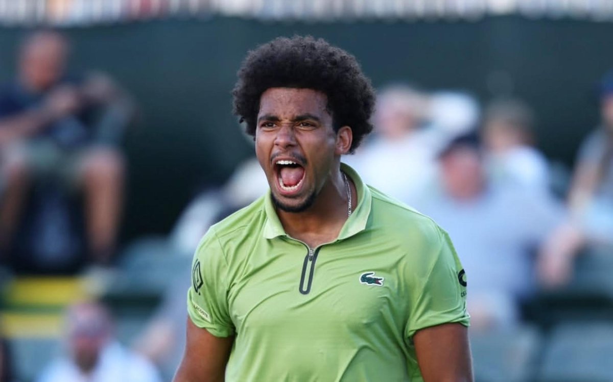 Arthur Fils: "Senza mancare di rispetto a nessuno per battermi bisogna giocare...".
Il tennista francese oggi negli ottavi in campo contro il canadese Felix Auger-Aliassime
tennisworlditalia.com/tennis/news/In…
#IntervisteTennis