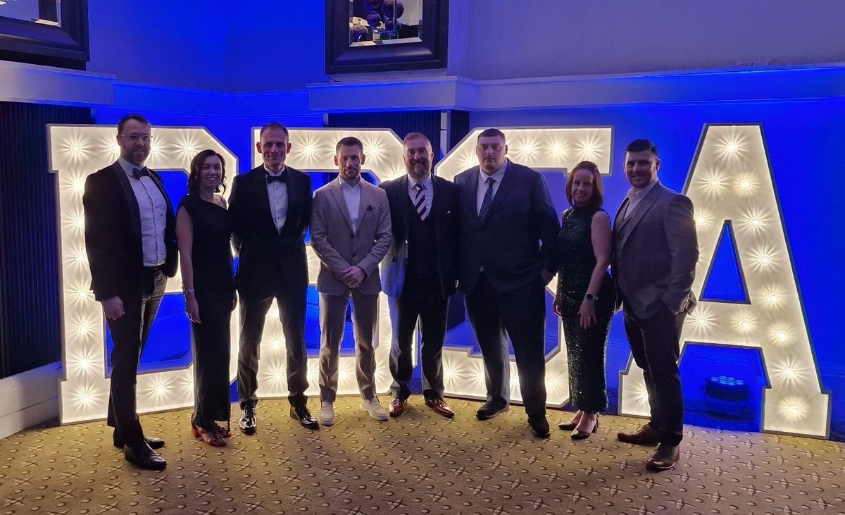 cbsolarshading's tweet photo. Saturday night was a succes for Caribbean Blinds as we came home as winners of Best External Shading Installation at the BBSA Excellence Awards. Congratulations to all the other finalists and winners on the night #BBSA #caribbeanblinds #externalshading #awards https://t.co/83tMvG8xNm