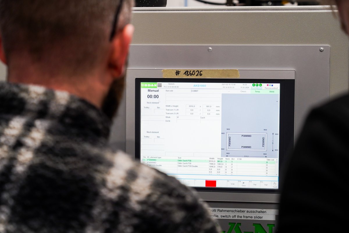 framexpress team tweet media