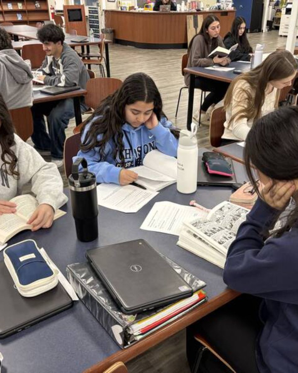 Mark Schonwetter Holocaust Education Foundation tweet media