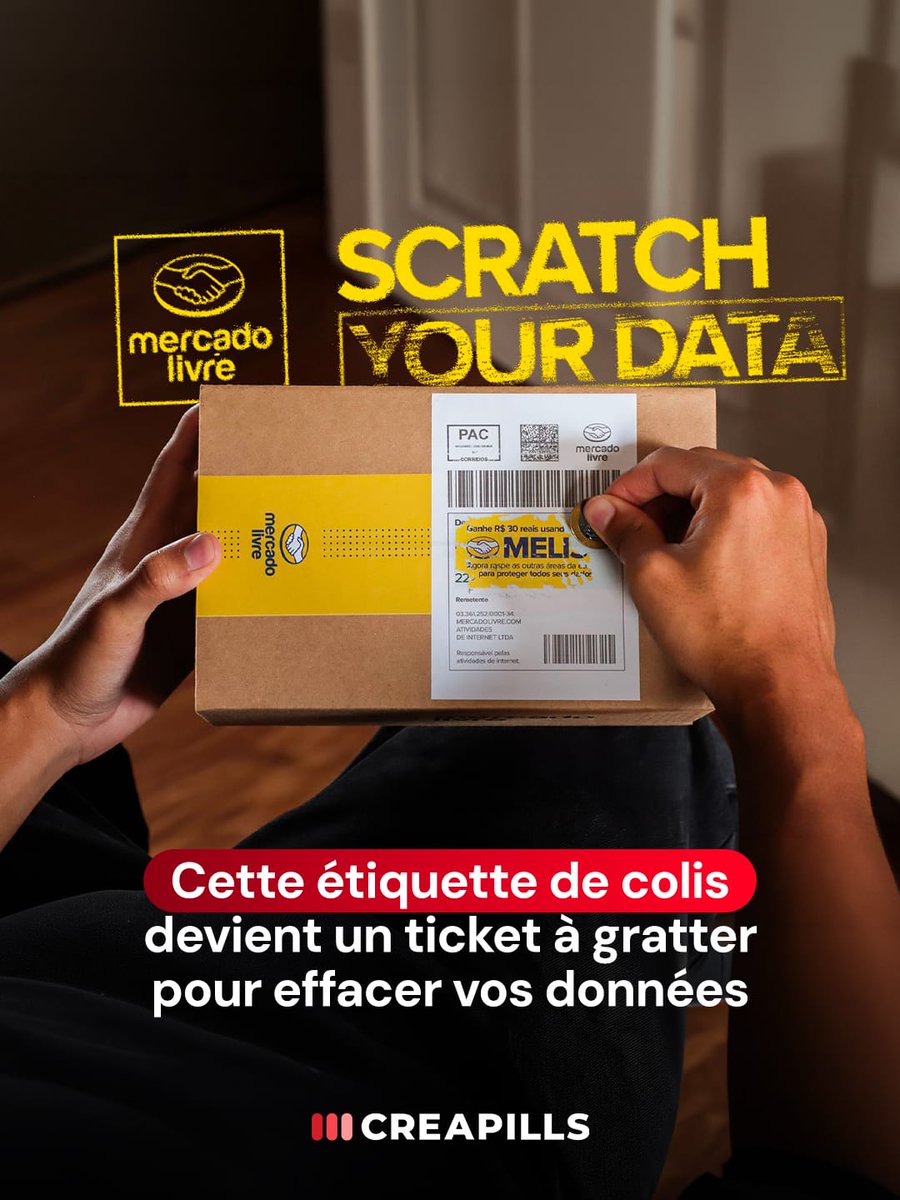 creapills's tweet photo. Cette étiquette de colis devient un ticket à gratter pour effacer vos données 📦

Au Brésil, le site e-commerce Mercado Livre a transformé certaines étiquettes de ses colis en cartes à gratter. En effaçant leur nom et leur adresse avant de jeter le carton, les clients peuvent découvrir… un coupon surprise.

Une idée simple baptisée “Scratch your data” qui transforme un geste de sécurité souvent oublié en petit jeu, tout en encourageant chacun à protéger ses données des escrocs qui fouillent les poubelles à la recherche d’informations personnelles.

Plus d’infos : https://t.co/SCcpL8KxfU