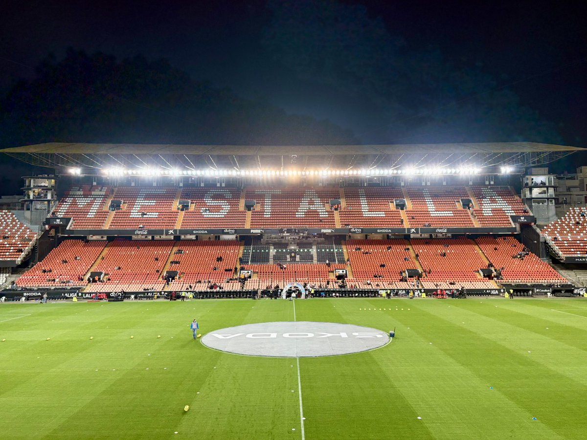 Chris Sharp tweet media