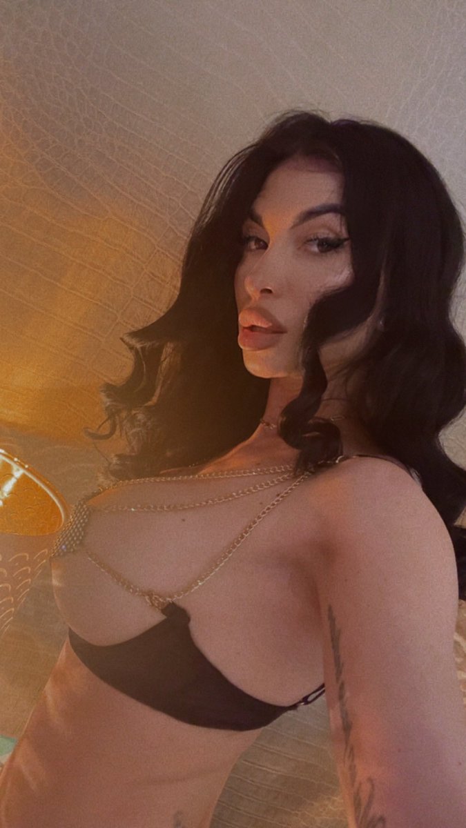 MetishaCaprice tweet media