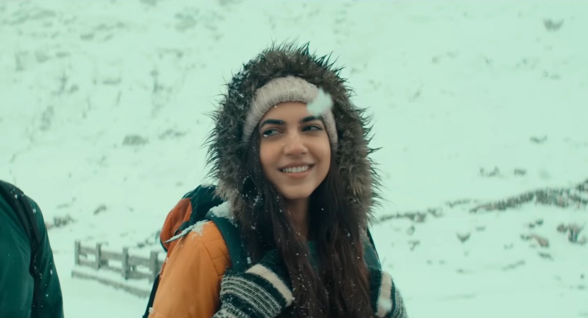 Aneesh_98's tweet photo. Happy Birthday, @riturv! 🎂
Your journey in cinema has been incredible,you continue to shine with every role. Your growth & dedication inspire us all! Wishing you even more success & happiness in the year ahead! 🌟
#RituVarma
#HappyBirthdayRituVarma
#HBDRituVarma https://t.co/Rbb8WqAAMe