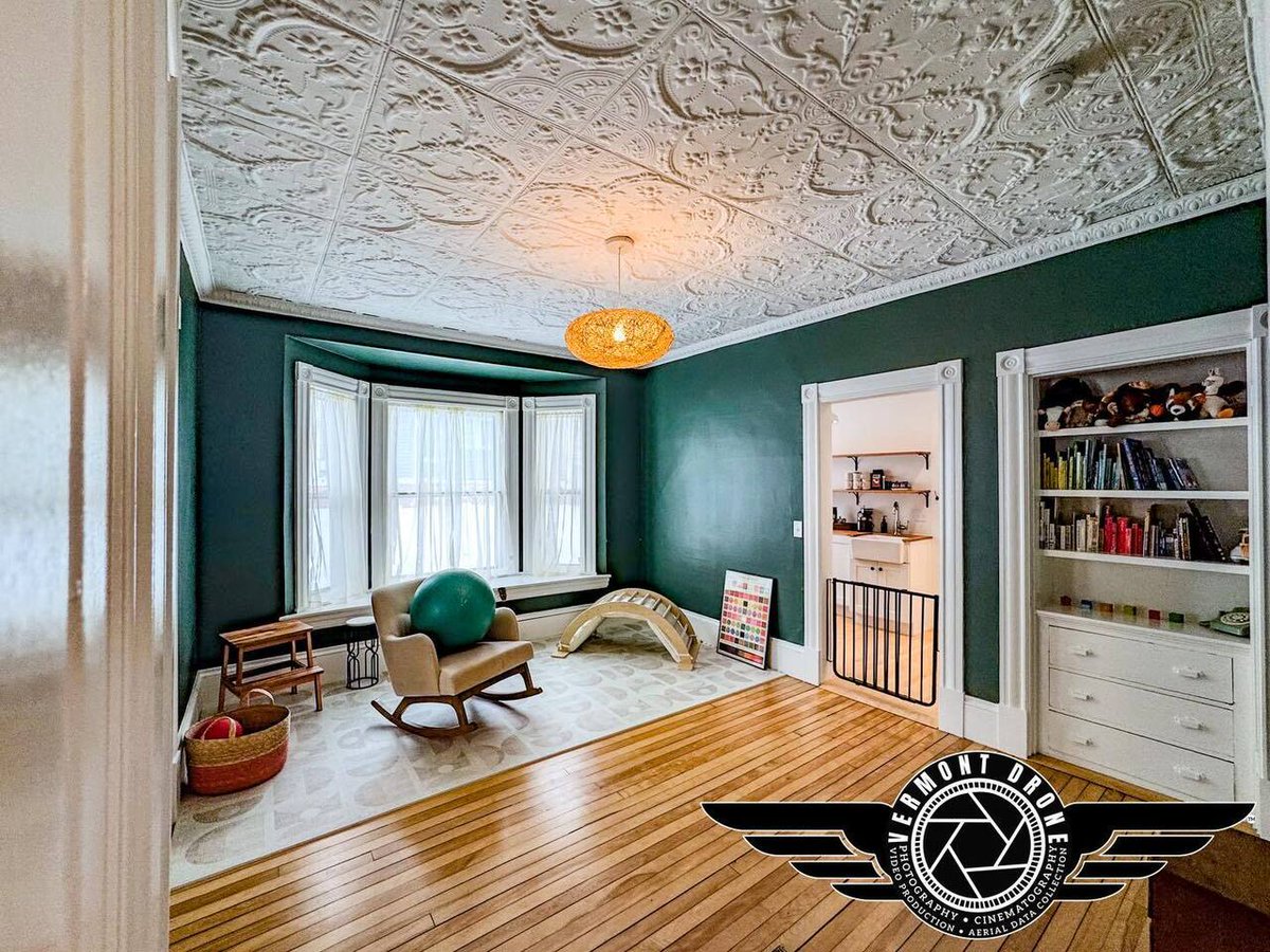 Generate more showings! Sell your properties faster! Get higher offers!

We are leaders in aerial AND traditional interior and exterior Residential Real Estate Photography/Cinematography.

A locally owned Vermont business with 100% Vermont-based staff.

… ift.tt/z0VTF53