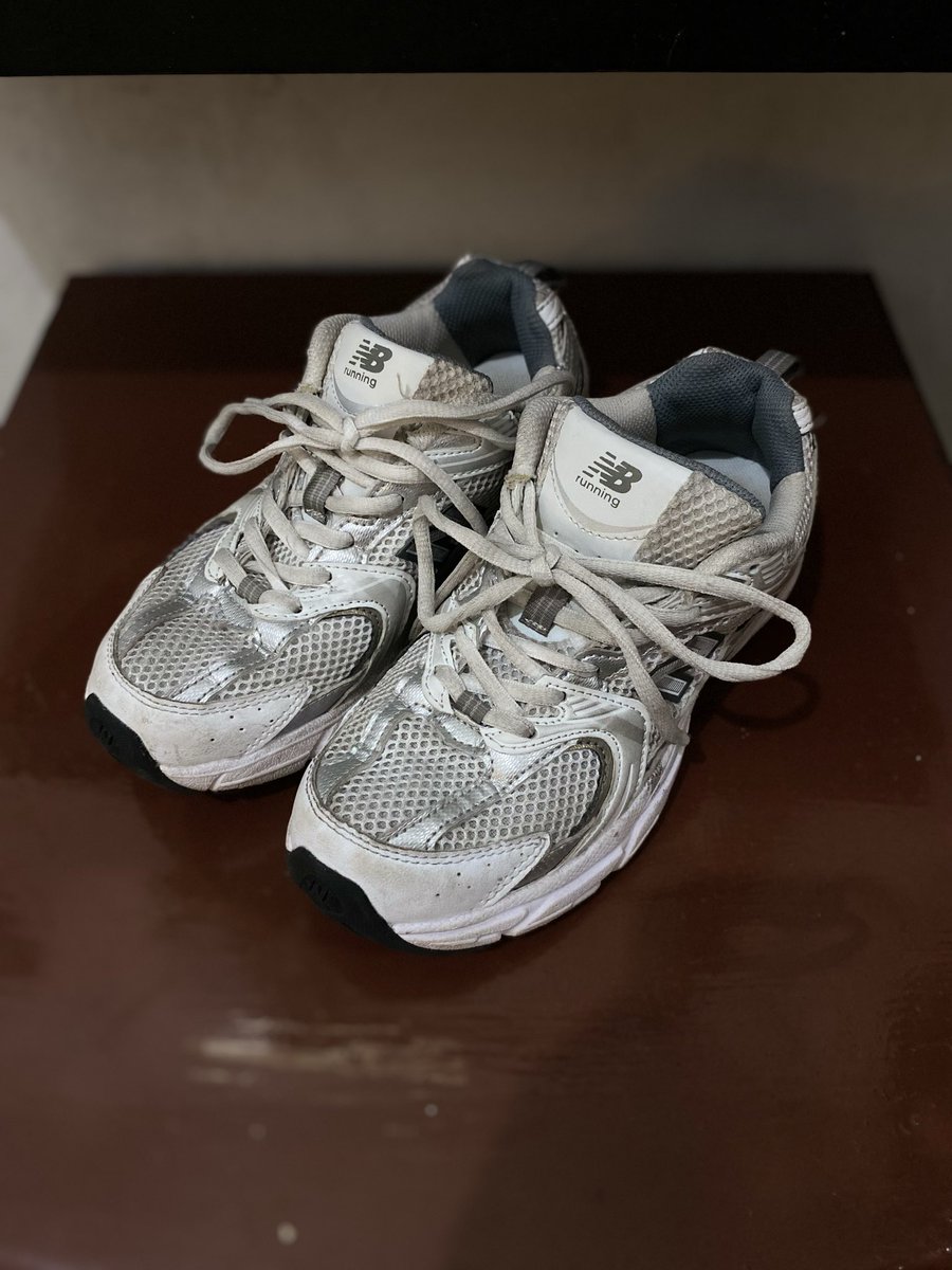 eevnhh's tweet photo. Preloved NB 530 size 38 Ori
ambil 700k (nego aja gapapa) soalnya barang sitaan jaminan, bisa cod https://t.co/CRppYpJuoF