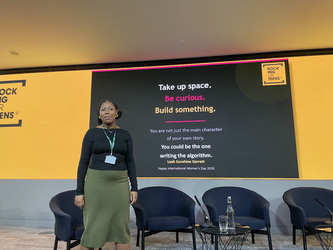 RockingUrTeens tweet media