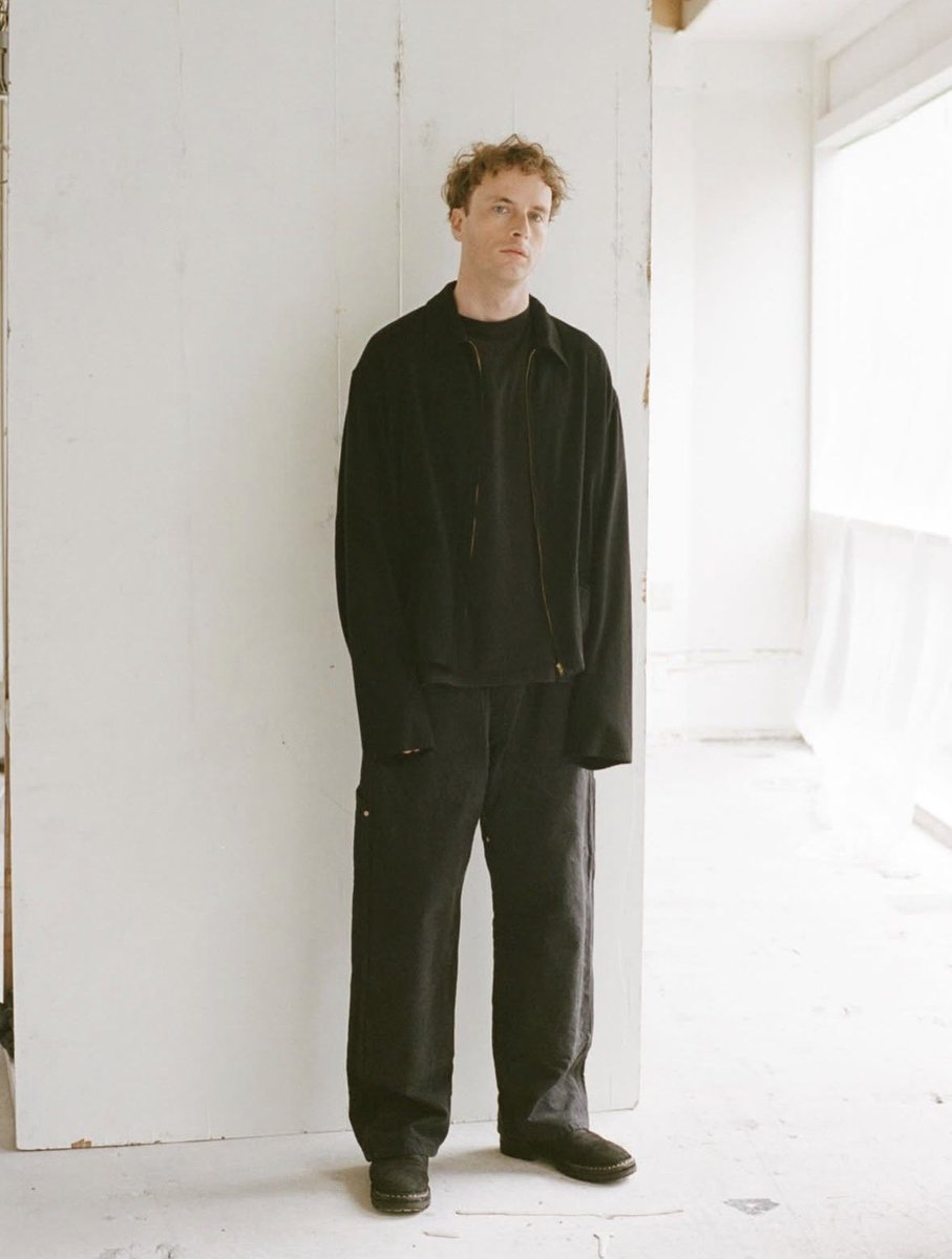 せんえつ tweet media