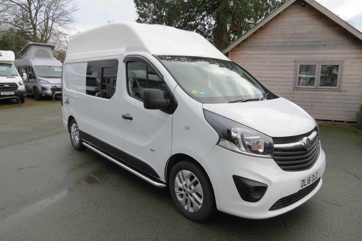 Caravans & Campers tweet media