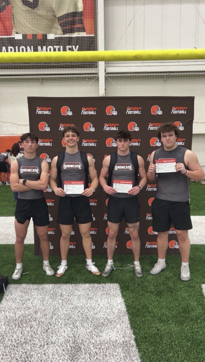 dominic122169's tweet photo. Had a great day at the Browns Highschool Showcase. I was named an MVP along side two of my Greenman teammates. 
40 yrd dash - 4.53
Broad jump - 9’ 8”
Shuttle run - 4.31
225 bench reps - 11
@GreenmenFB @LukeMcGovern512 @AidanSamelko https://t.co/3bMOX99vWL