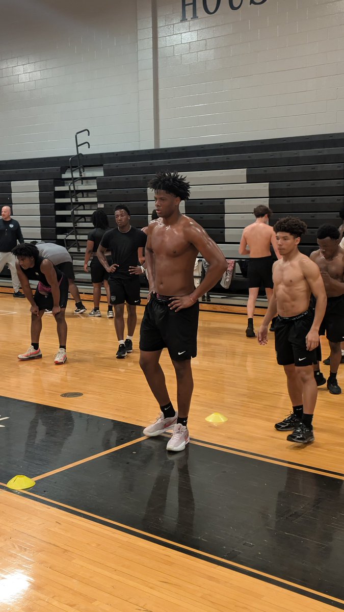 HOCO FOOTBALL tweet media