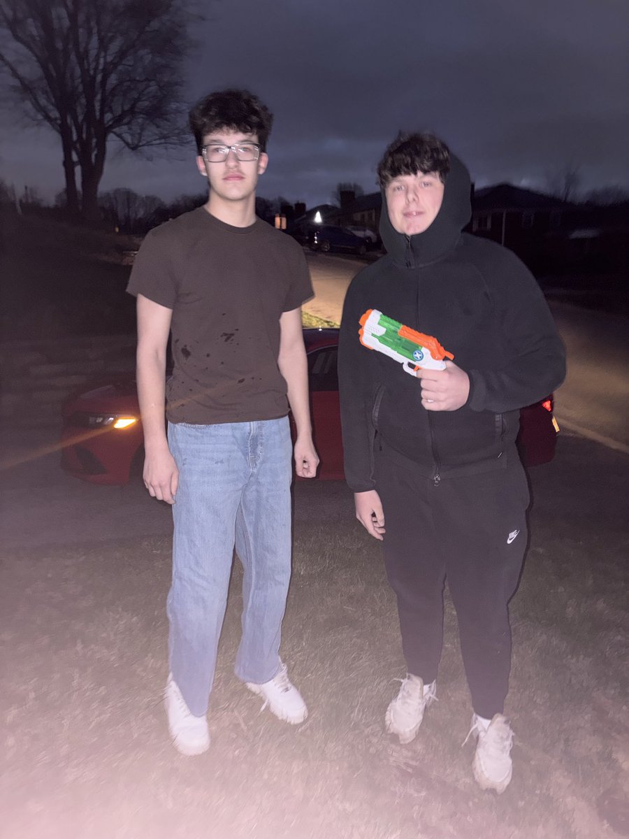 TylerG2710's tweet photo. @Bwassassins26 first blood https://t.co/P8LSX1kx5w