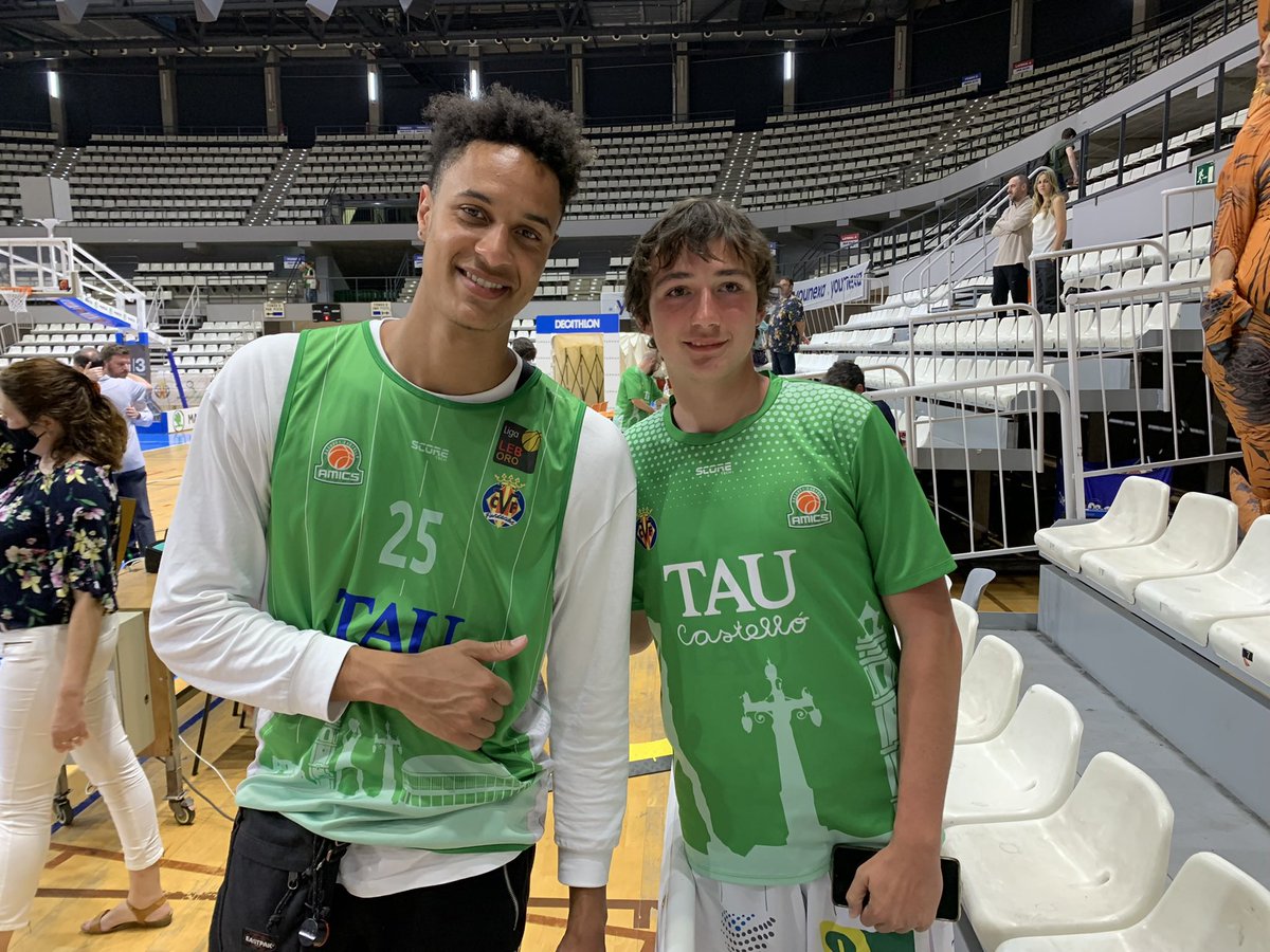 Vicent N tweet media