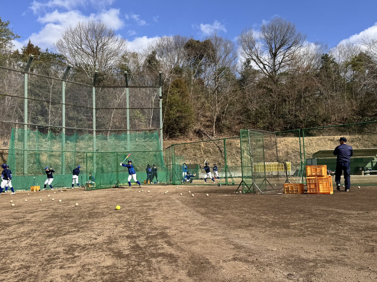 春季キャンプスタート✨

終日練習で3日間みっちり追い込みます🔥

#兵庫ブルーサンダーズ
#ブルサン
#女子野球
#女子ソフトボール