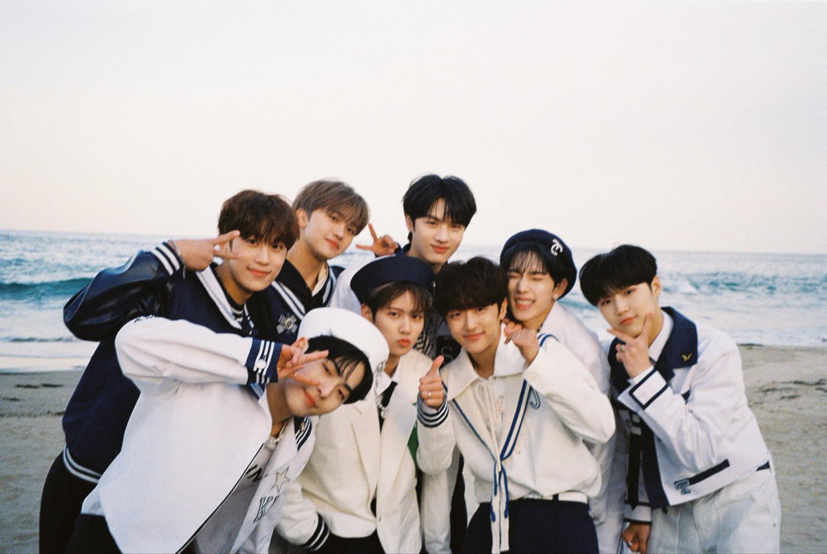 우리 루네이트 데뷔 1000일 축하해ㅜㅜ
앞으로도 오래오래 활동하자!!
#루네이트 #LUN8