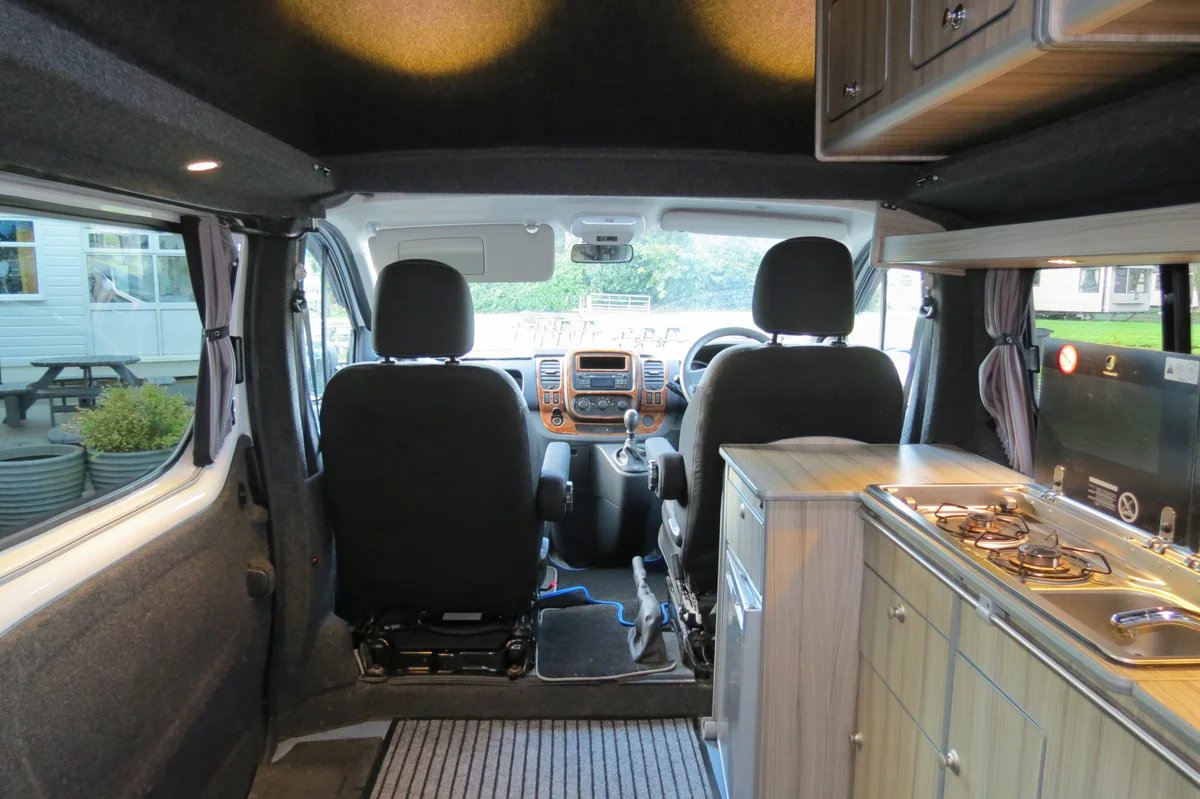 Caravans & Campers tweet media