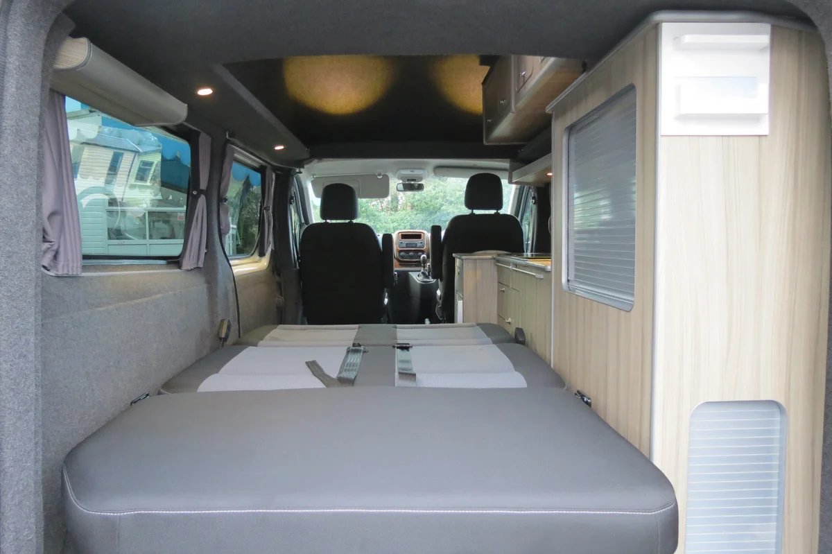 Caravans & Campers tweet media