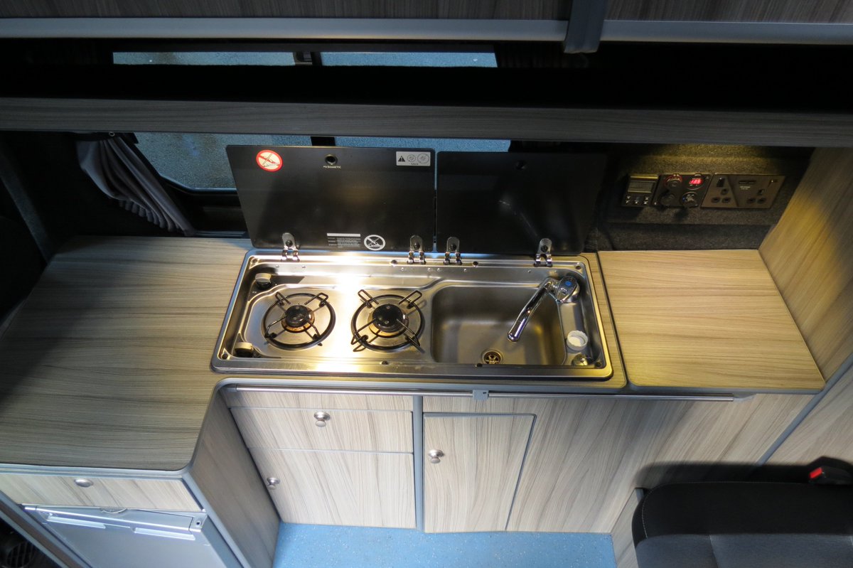 Caravans & Campers tweet media