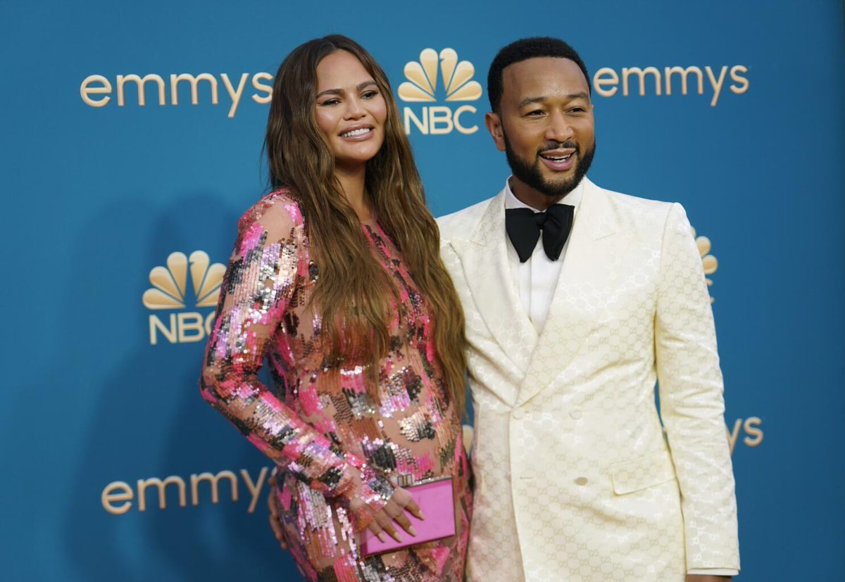 Friendly reminder that John Legend and Chrissy Teigen are satanic cultists, illuminati members, child sacrificing, baby eating pedophiles. Are people forgetting?