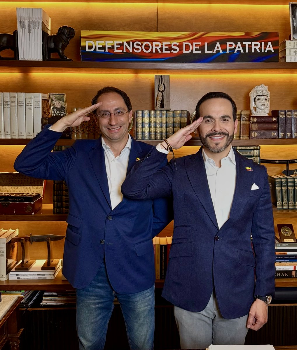 #ATENCIÓN | Abelardo de la Espriella revela quién será su fórmula vicepresidencial: el exministro de Hacienda, José Manuel Restrepo.
noticiasrcn.com/colombia/abela…