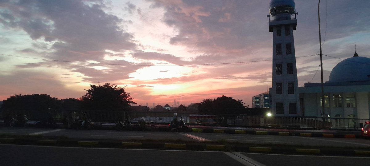 ReiAndra789's tweet photo. Maghrib https://t.co/Opah1suCSL