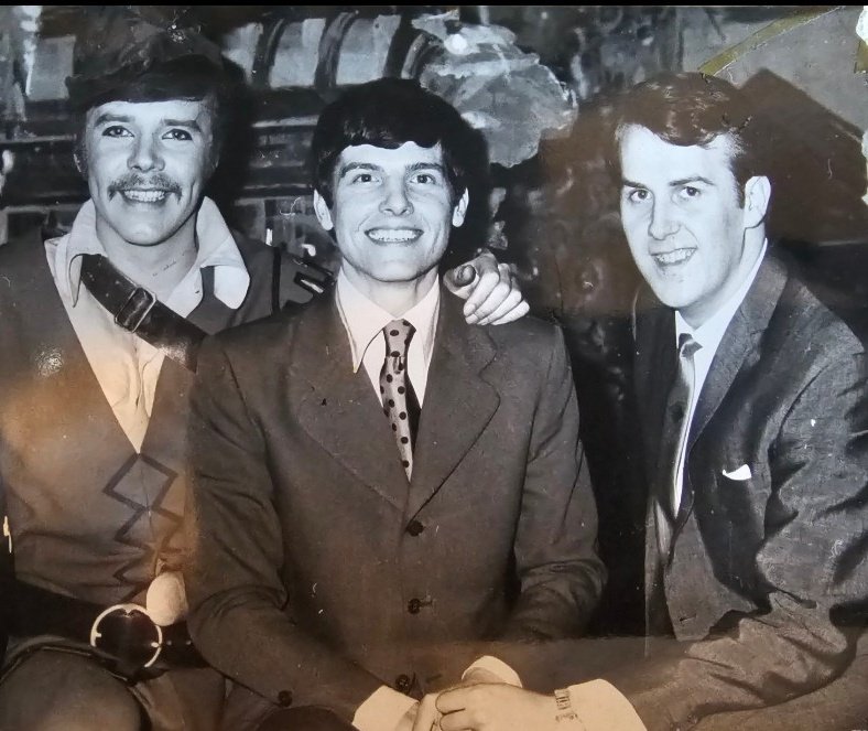 Jess Conrad OBE tweet media