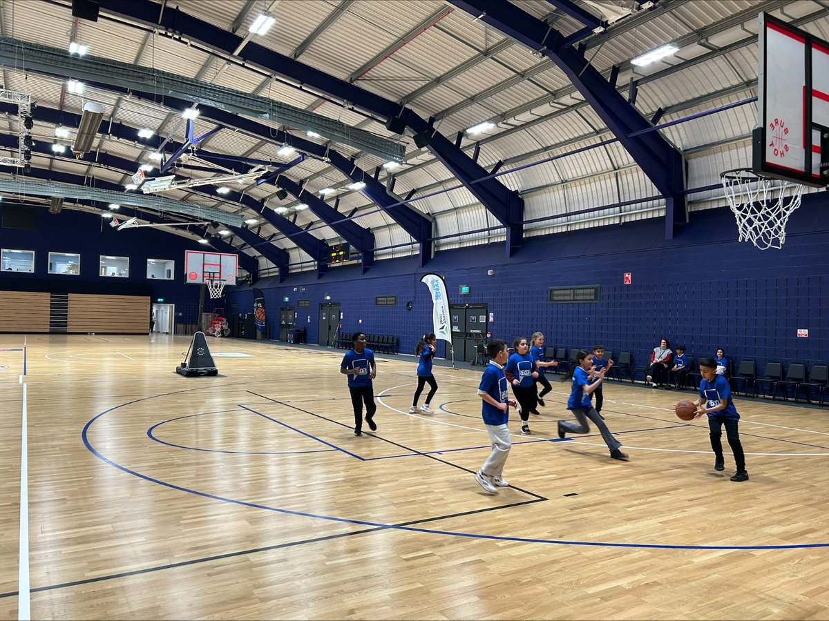 Broom Valley Community School tweet media