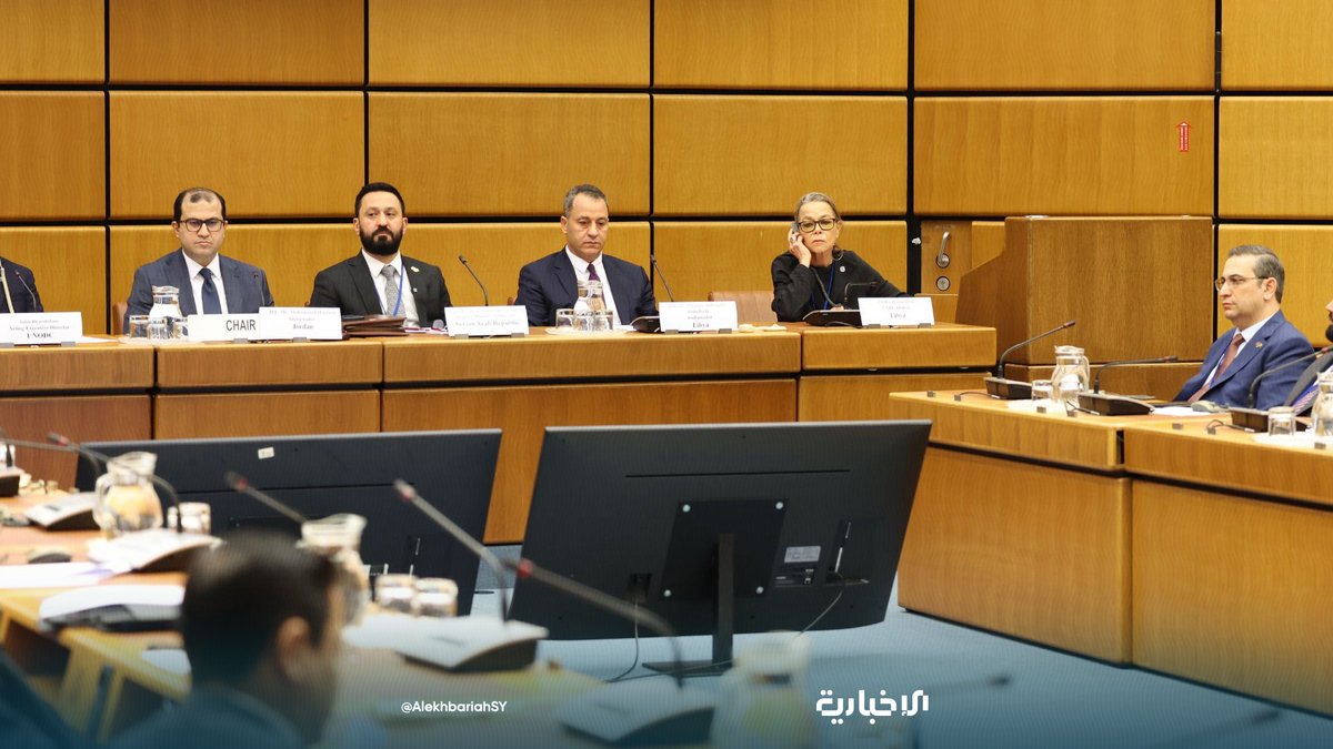 AlekhbariahSY's tweet photo. وزارة الداخلية:

 📌وفد من وزارة الداخلية يشارك في فعالية رفيعة المستوى بعنوان "سوق المخدرات الاصطناعية في الدول العربية: التطورات والاستجابات" بدعوة من جامعة نايف العربية للعلوم الأمنية على هامش أعمال الدورة الـ 69 للجنة المخدرات في مقر الأمم المتحدة في فيينا 

📌ترأس وفد وزارة الداخلية المشارك في الفعالية نائب وزير الداخلية اللواء عبد القادر طحان وضمّ في عضويته مدير إدارة مكافحة المخدرات العميد خالد عيد ومدير إدارة التعاون الدولي العقيد عبد الرحيم جبارة

📌تناولت الفعالية أبرز التحولات المرتبطة بانتشار المخدرات الاصطناعية في المنطقة العربية إضافة إلى مناقشة التحديات الأمنية المرتبطة بها وسبل تعزيز التنسيق والتعاون بين الدول لمواجهتها وتطوير آليات الاستجابة الفعّالة للحد من مخاطرها

#الإخبارية_السورية