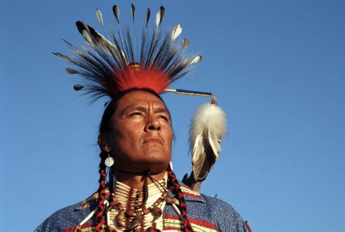 تعلموا من التاريخ 

أمريكا وقعت مع الهنود الحمر 371 معاهدة خلال 93 سنة ولم تحترم أي معاهده منها وخرقتها وأبادت الهنود الحمر بالكامل