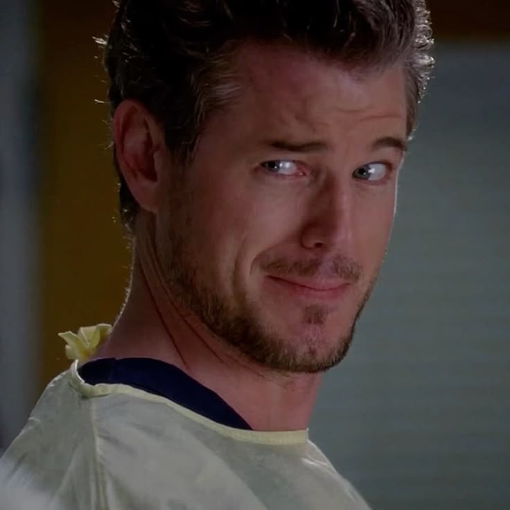 tomgregyaoii's tweet photo. my type is middle aged men in scrubs and he's the sole reason why https://t.co/izUD9JCH6z