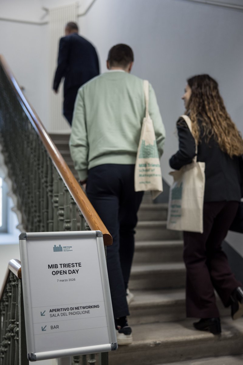 mibtrieste's tweet photo. On 7 March, we opened Palazzo Ferdinandeo for our Open Day.
Not for brochures, but to experience a day at MIB Trieste. 🧵 https://t.co/B2XCasgSmE